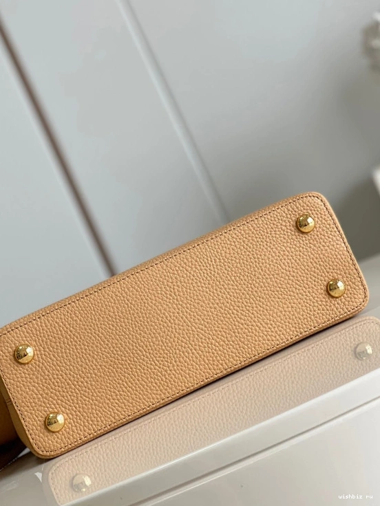 WIS CAPUCINES VUITTON MM LOUIS 0719